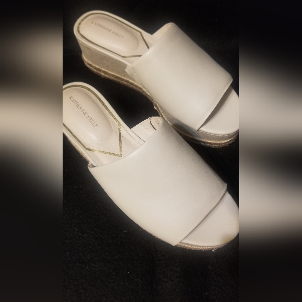 Katherine Kelly Platform Slides Sz8